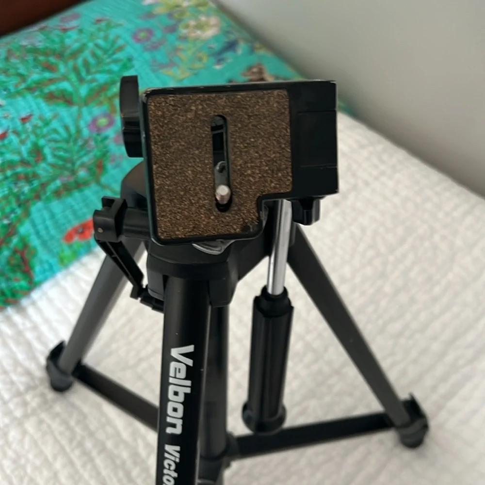 Velbon tripod